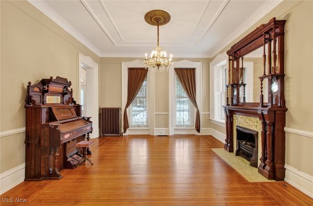 459 E High Avenue, New Philadelphia, OH 44663