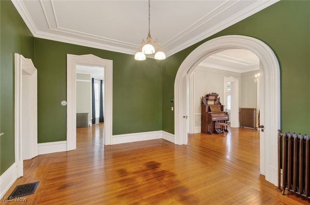 459 E High Avenue, New Philadelphia, OH 44663