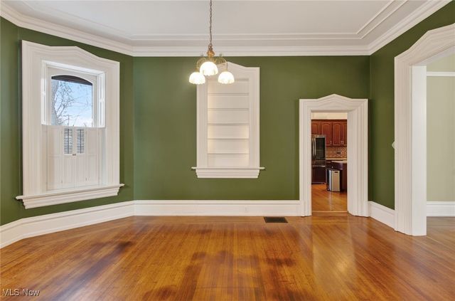 459 E High Avenue, New Philadelphia, OH 44663