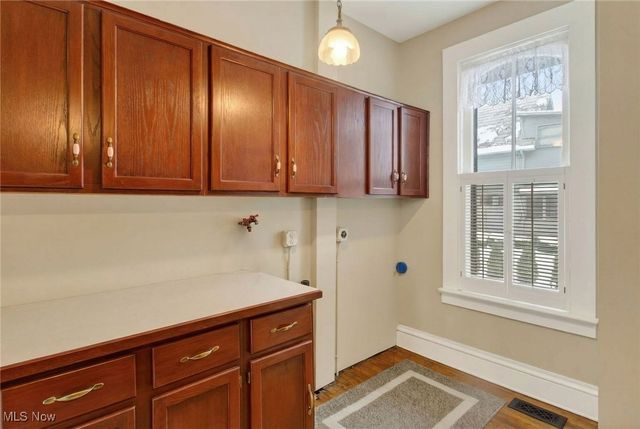 459 E High Avenue, New Philadelphia, OH 44663