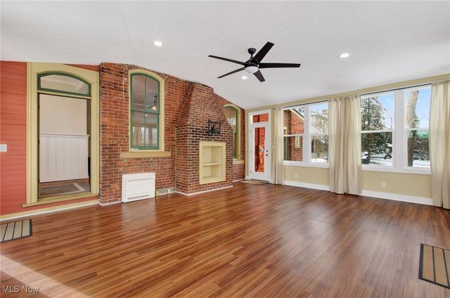 459 E High Avenue, New Philadelphia, OH 44663