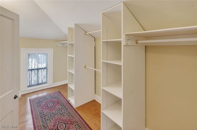 459 E High Avenue, New Philadelphia, OH 44663