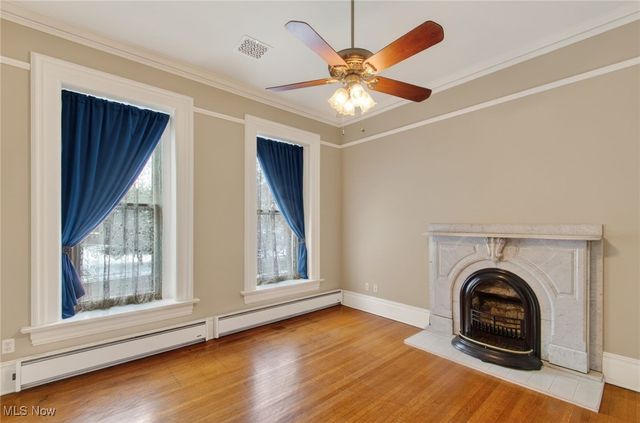 459 E High Avenue, New Philadelphia, OH 44663