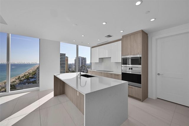 151 N Seabreeze 1701E, Fort Lauderdale, FL 33304