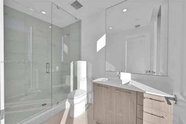 151 N Seabreeze 1701E, Fort Lauderdale, FL 33304