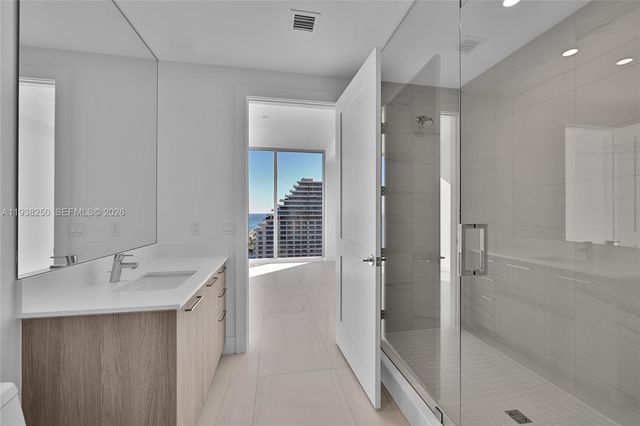 151 N Seabreeze 1701E, Fort Lauderdale, FL 33304