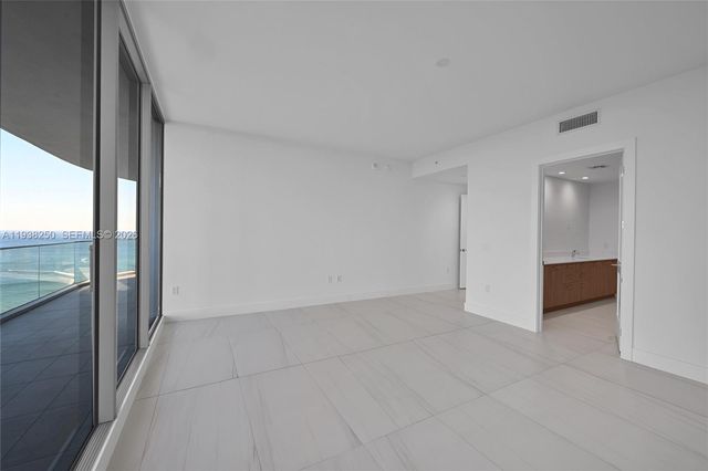 151 N Seabreeze 1701E, Fort Lauderdale, FL 33304