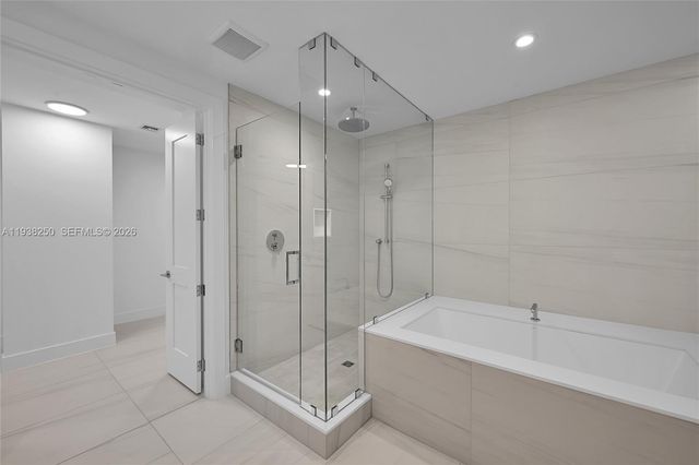 151 N Seabreeze 1701E, Fort Lauderdale, FL 33304