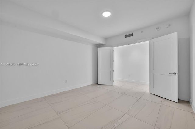 151 N Seabreeze 1701E, Fort Lauderdale, FL 33304