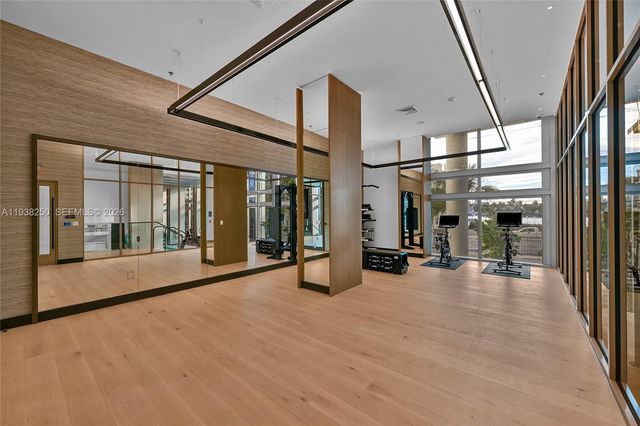 151 N Seabreeze 1701E, Fort Lauderdale, FL 33304