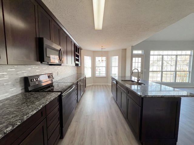 3008 Creekview Ln, Goodlettsville, TN 37072