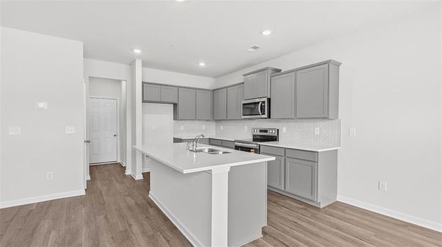 242 Sound Circle, Stockbridge, GA 30281