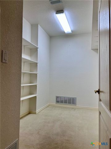 2102 Lakeview Loop, Killeen, TX 76543