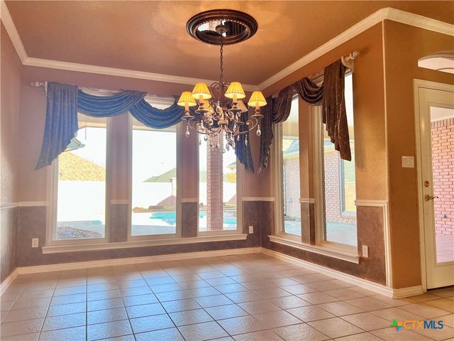 2102 Lakeview Loop, Killeen, TX 76543