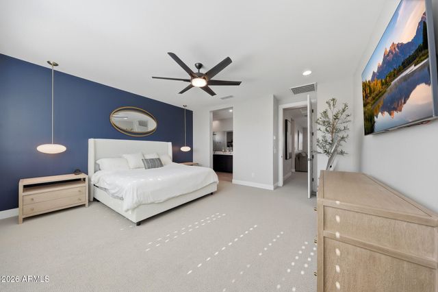 2209 E FALLEN LEAF Lane, Phoenix, AZ 85024