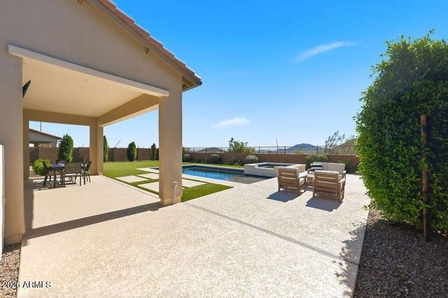 2209 E FALLEN LEAF Lane, Phoenix, AZ 85024