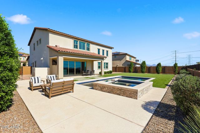 2209 E FALLEN LEAF Lane, Phoenix, AZ 85024