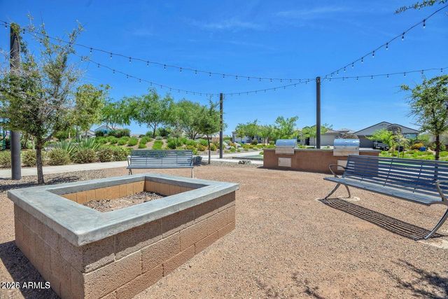 2209 E FALLEN LEAF Lane, Phoenix, AZ 85024