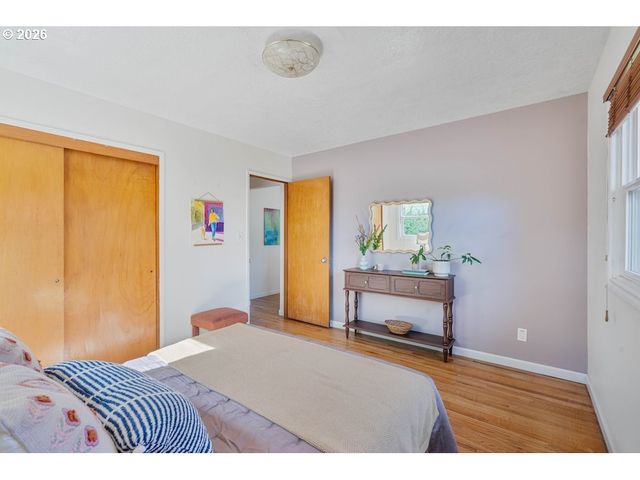 9534 N KELLOGG St, Portland, OR 97203