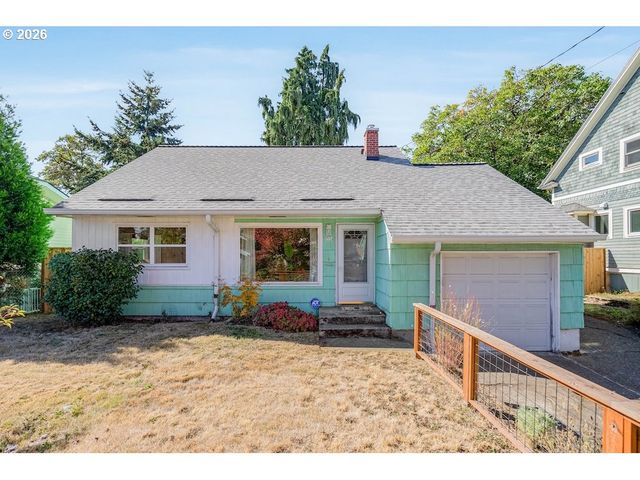 9534 N KELLOGG St, Portland, OR 97203