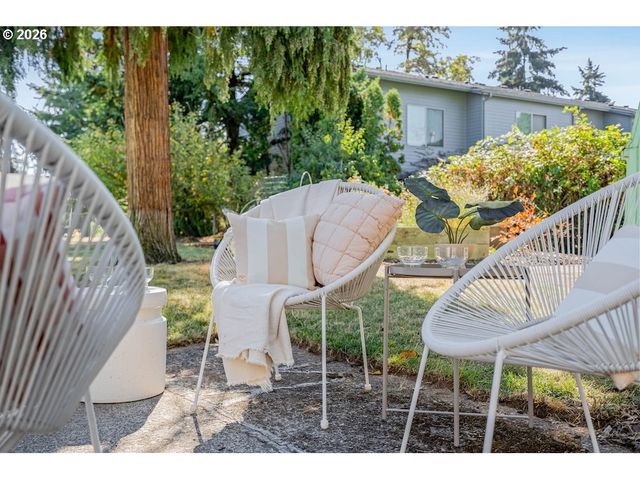 9534 N KELLOGG St, Portland, OR 97203