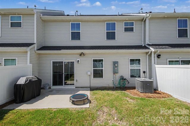 10434 Dalton Woods Court NW, Huntersville, NC 28078
