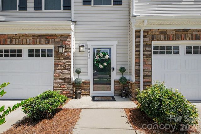10434 Dalton Woods Court NW, Huntersville, NC 28078