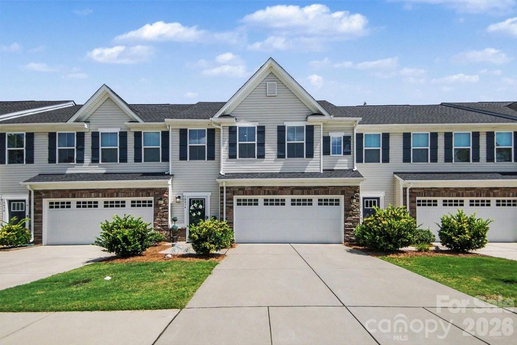 10434 Dalton Woods Court NW, Huntersville, NC 28078