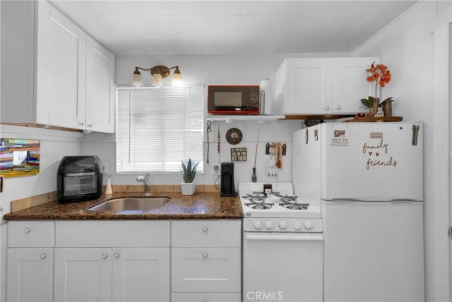 126 N Yale Avenue, Fullerton, CA 92831