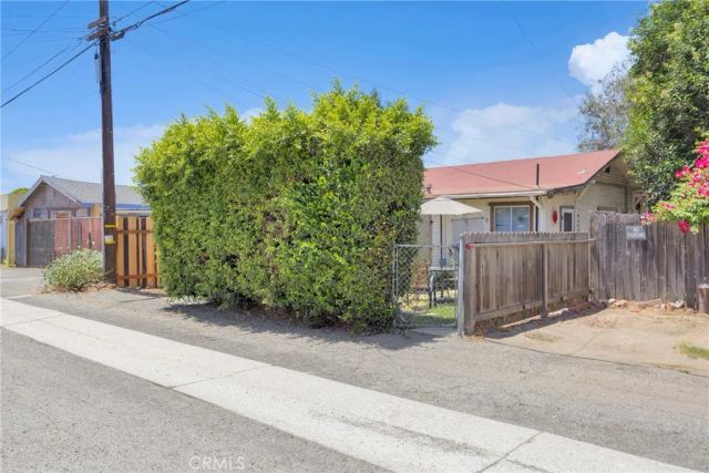 126 N Yale Avenue, Fullerton, CA 92831