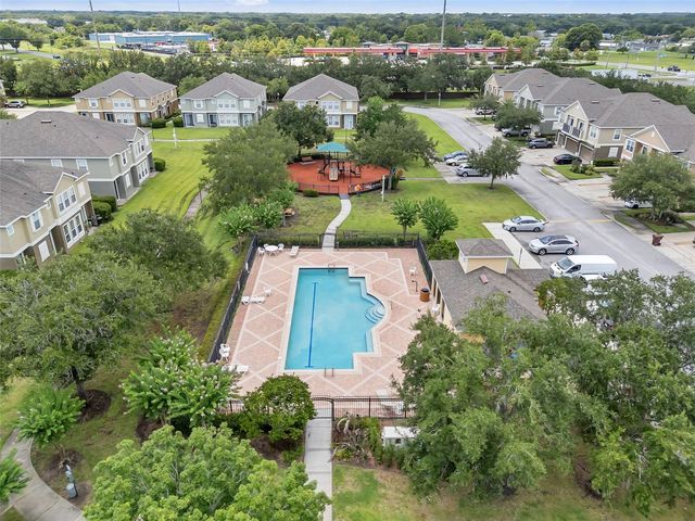 1913 ESTANCIA CIRCLE 1913, Kissimmee, FL 34741