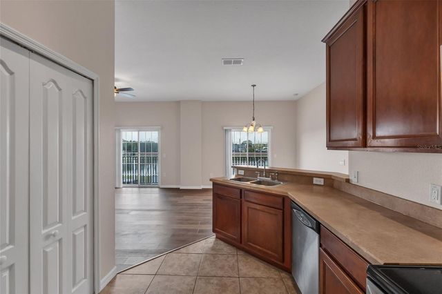 1913 ESTANCIA CIRCLE 1913, Kissimmee, FL 34741