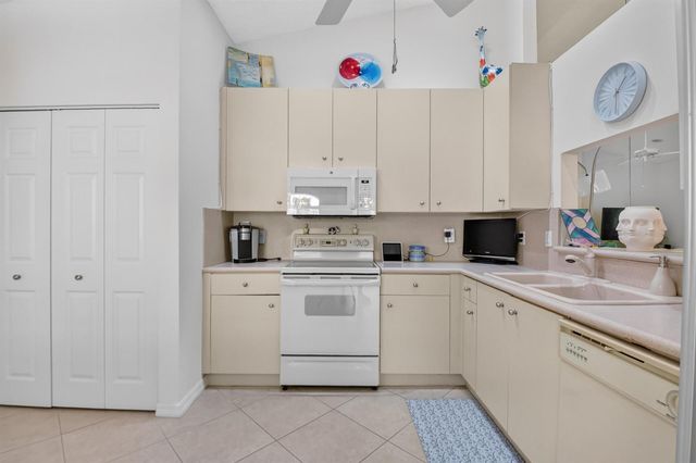 15340 Floral Club Road, Delray Beach, FL 33484