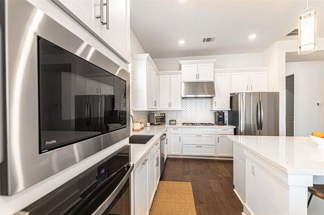 215 Milam Creek DR, Kyle, TX 78640