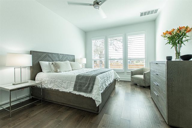 215 Milam Creek DR, Kyle, TX 78640