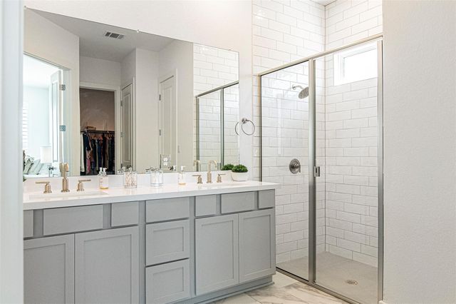 215 Milam Creek DR, Kyle, TX 78640