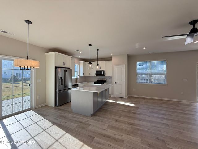 20 Laird Way, Wall, NJ 07753