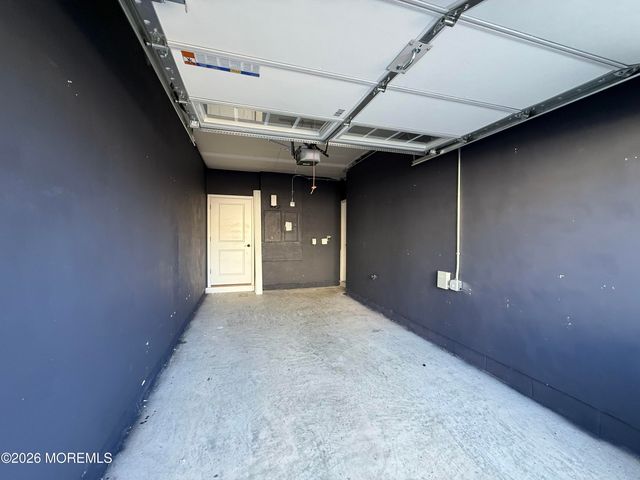 20 Laird Way, Wall, NJ 07753