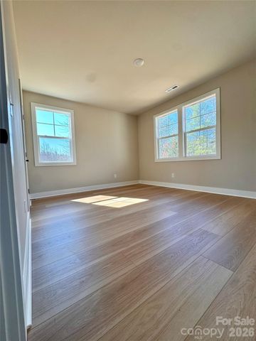 2422 Kimberly Avenue, Morganton, NC 28655