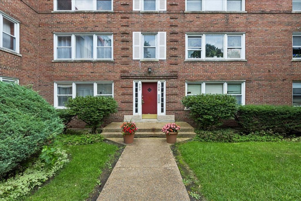 327 Callan Avenue 3, Evanston, IL 60202 — photo 2