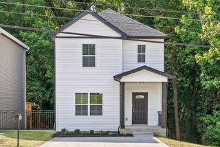 945 Cumberland Dr, Clarksville, TN 37040