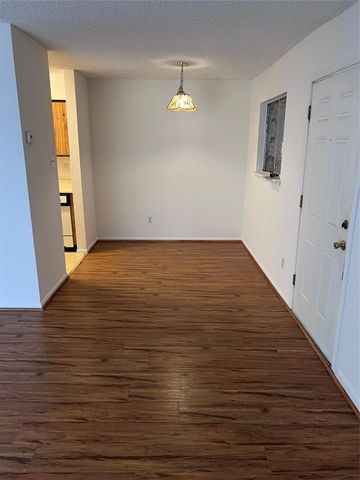 10203 Forum Park Drive 230, Houston, TX 77036