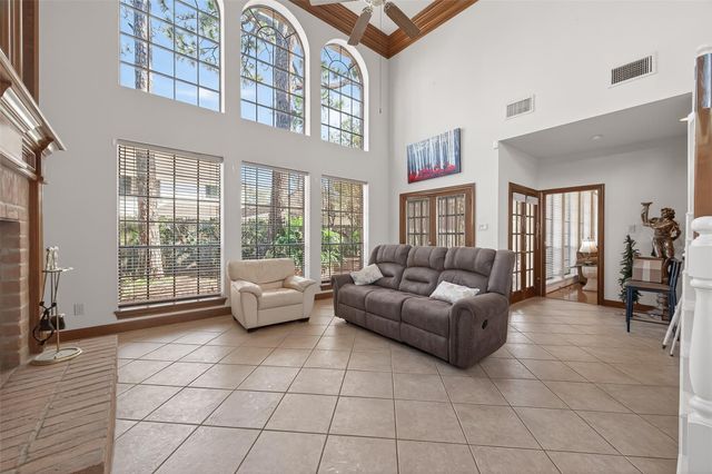 2203 Gleneagles Drive, League City, TX 77573