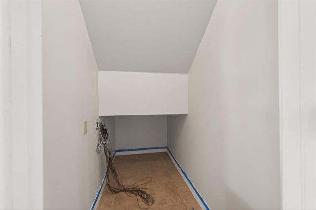 2203 Gleneagles Drive, League City, TX 77573