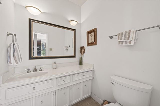 2203 Gleneagles Drive, League City, TX 77573