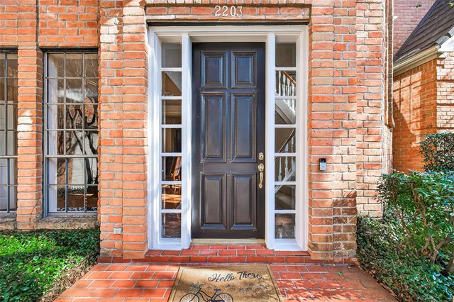 2203 Gleneagles Drive, League City, TX 77573