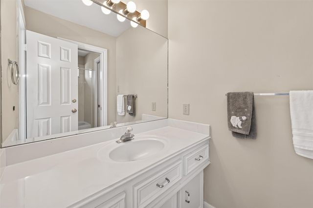 2203 Gleneagles Drive, League City, TX 77573