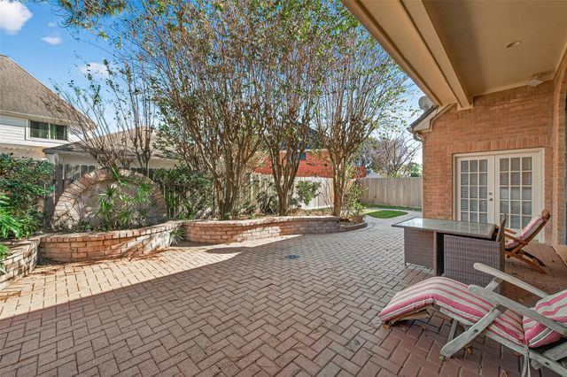 2203 Gleneagles Drive, League City, TX 77573