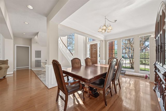 2203 Gleneagles Drive, League City, TX 77573