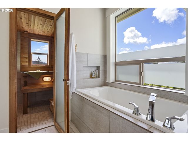 30312 Ne SUNSET FALLS Rd, Yacolt, WA 98675